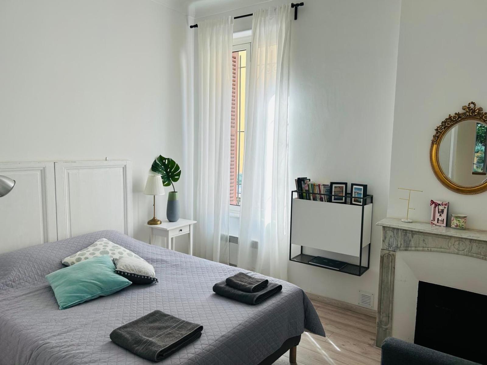 Charmante 3 Zimmer, Stadtwohnung Menton Exterior photo